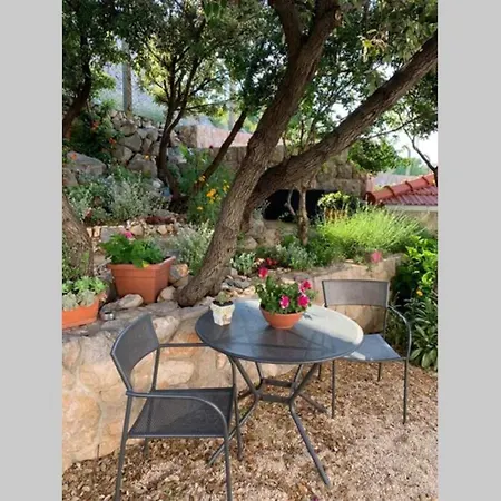 Villa Diana: Cozy 2-Bedroom Home In Dubrovnik Apartment